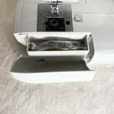 JUKI<br> HZL-353ZR - Atelier de la Machine à Coudre