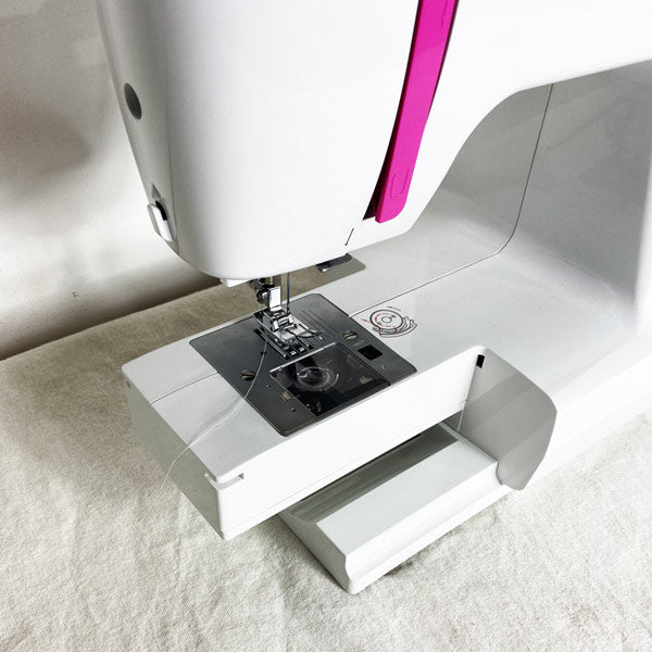 JUKI<br> HZL-353ZR - Atelier de la Machine à Coudre