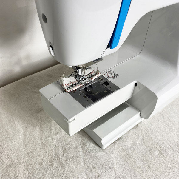 JUKI<br> HZL-357ZP - Atelier de la Machine à Coudre