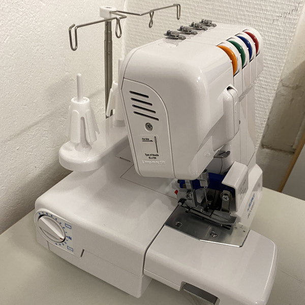 Surleteuse Juki MO-50en en occasion
