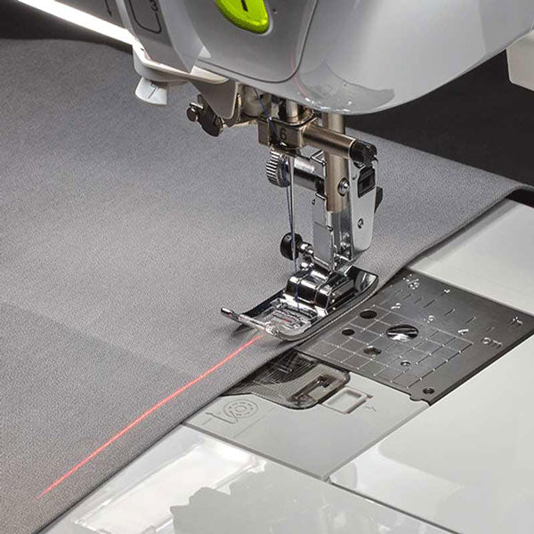 Machine à coudre et à broder Brother Innovis Stellaire XJ1 - Atelier de la Machine à Coudre