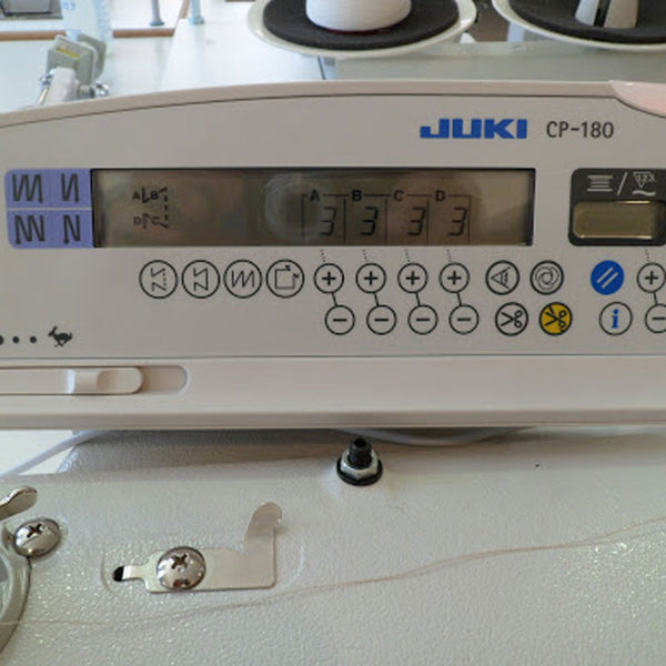 Machine à coudre piqueuse plate industrielle Juki DLN-9010A - Atelier de la Machine à Coudre