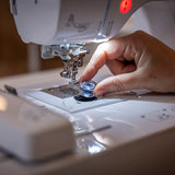 Machine à coudre et à broder<br> BROTHER Innovis M380