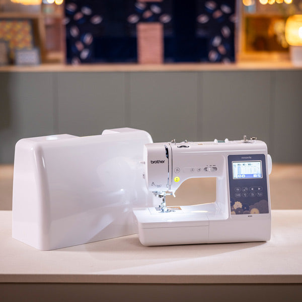 Machine à coudre et à broder<br> BROTHER Innovis M380