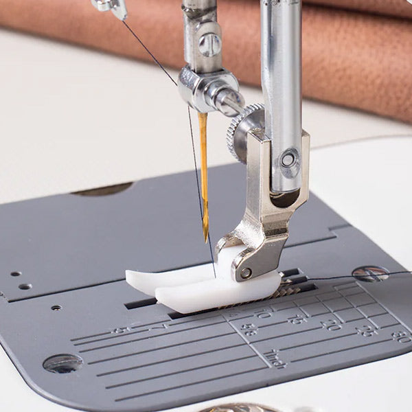 JUKI<br> TL-2300 Sumato - Atelier de la Machine à Coudre