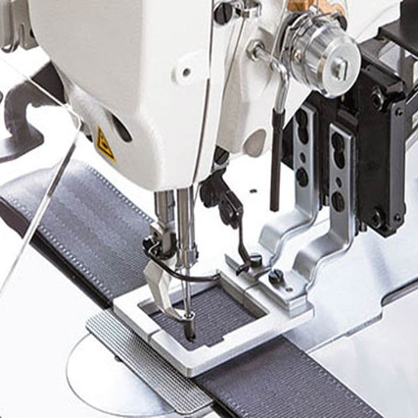 Automate de couture Juki AMS 210 EN - Atelier de la Machine à Coudre